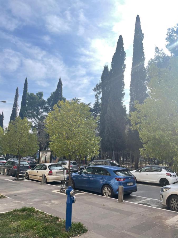 Apartment Downtown Podgorica Luaran gambar