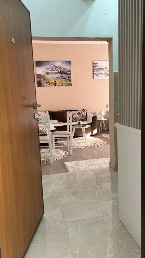 Apartment Downtown Podgorica Luaran gambar