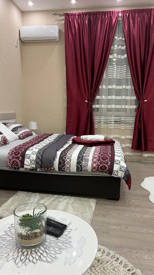 Apartment Downtown Podgorica Luaran gambar